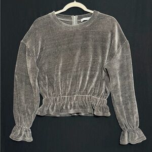 Essue Gray Ruffled Sweatshirt